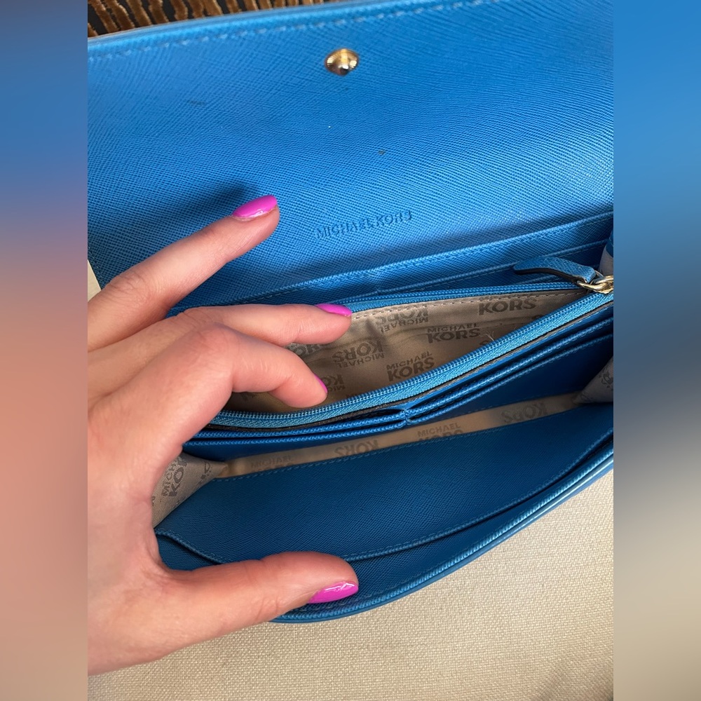 Michael Kors wallet - Picture 5 of 5